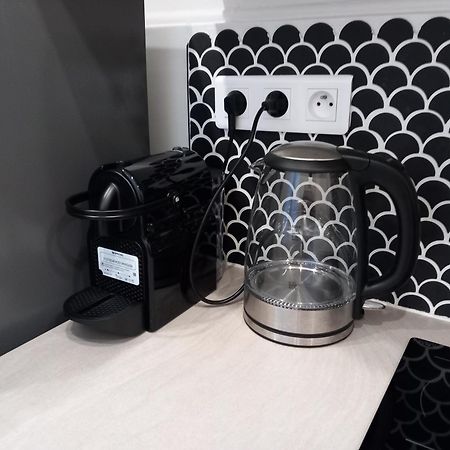 Passage De L'Horloge Apartment Оксер Екстериор снимка