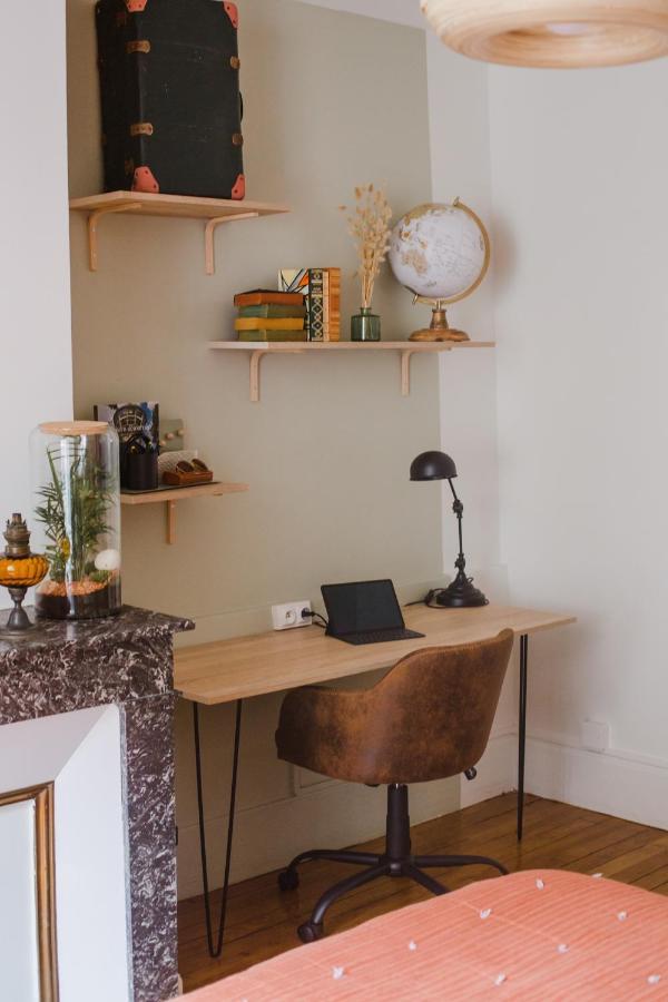 Passage De L'Horloge Apartment Оксер Екстериор снимка