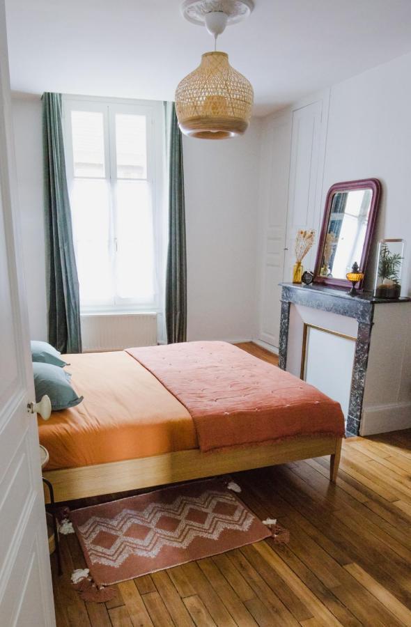 Passage De L'Horloge Apartment Оксер Екстериор снимка