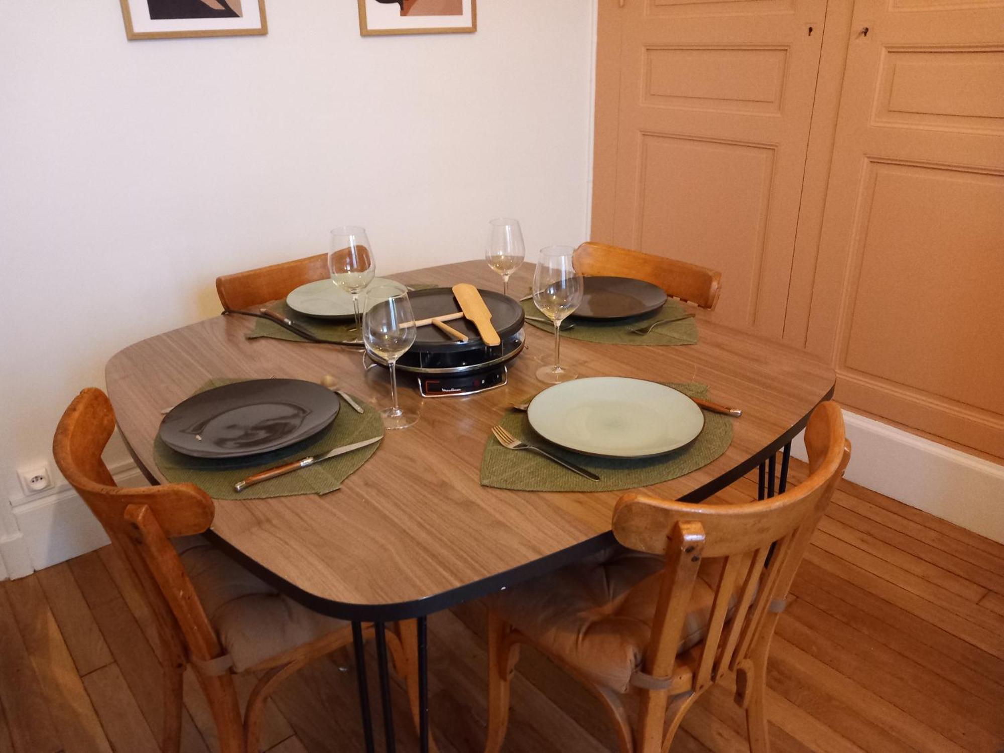 Passage De L'Horloge Apartment Оксер Екстериор снимка