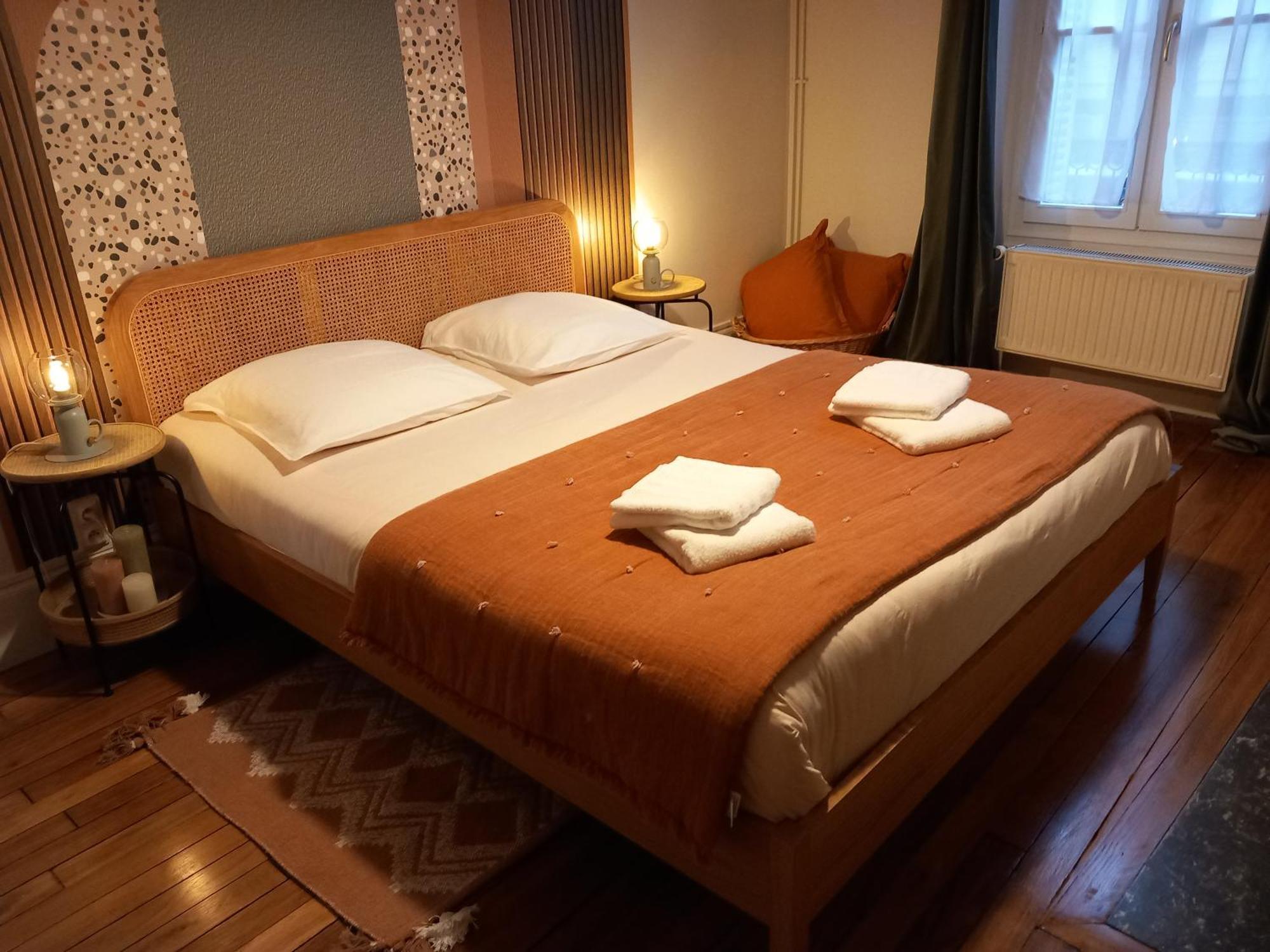 Passage De L'Horloge Apartment Оксер Екстериор снимка